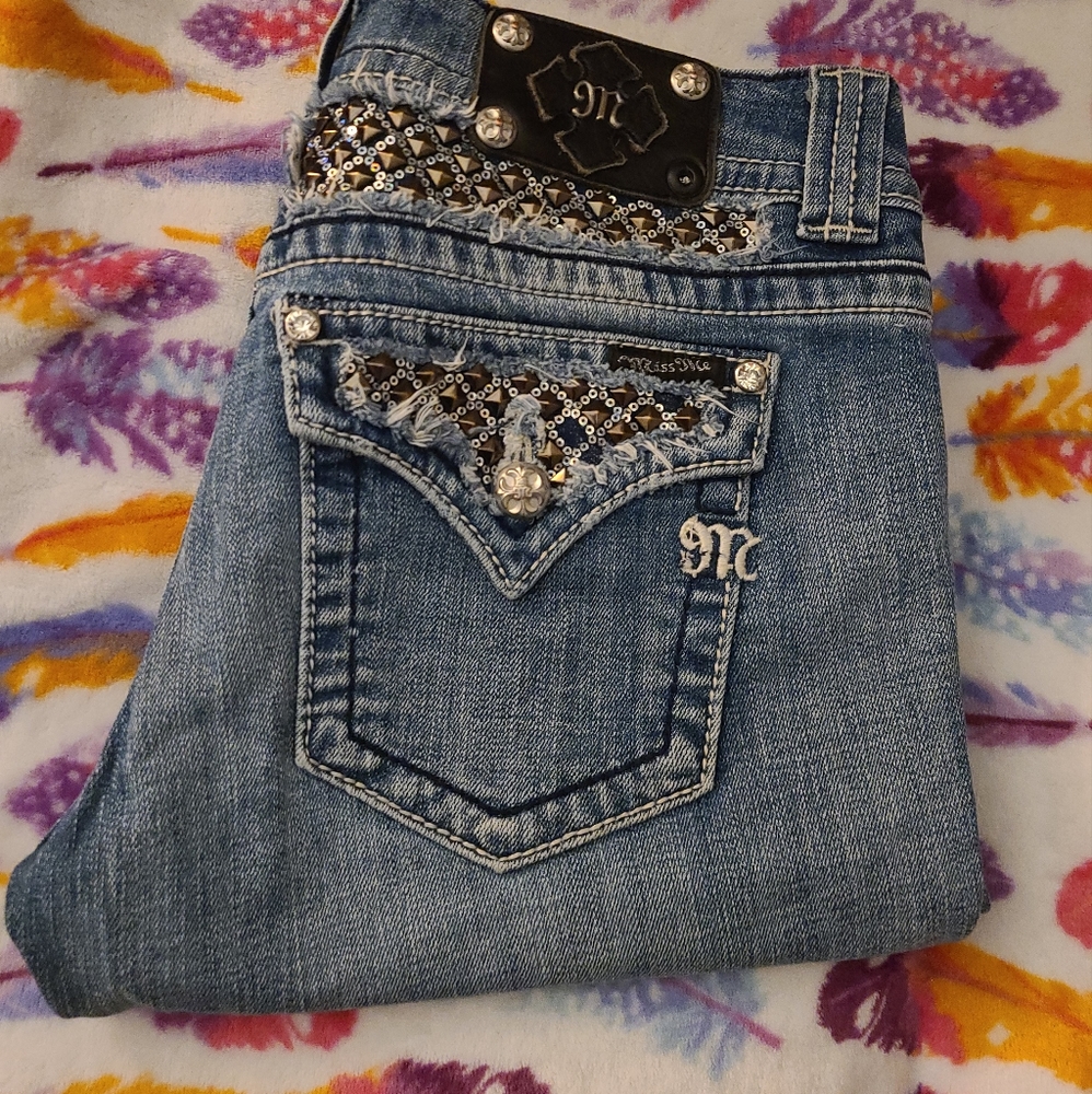 Miss Me Bermuda shorts